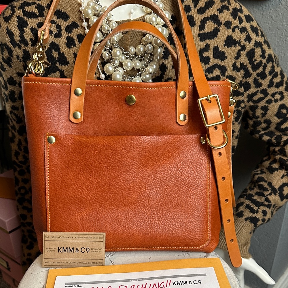 Offers? KMM &Co pumpkin bulldog, mini travel tote NEW - Picture 3 of 10